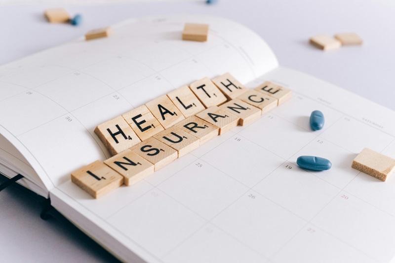 Medical card vs critical illness insurance: A Malaysian guide | GOfinance