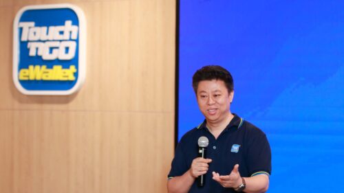 Alan-Ni,-CEO-of-TNG-Digital-Sdn-Bhd,-addresses-the-media-during-the-company's-latest-briefing-session,-outlining-strategic-initiatives-for-the-upcoming-year